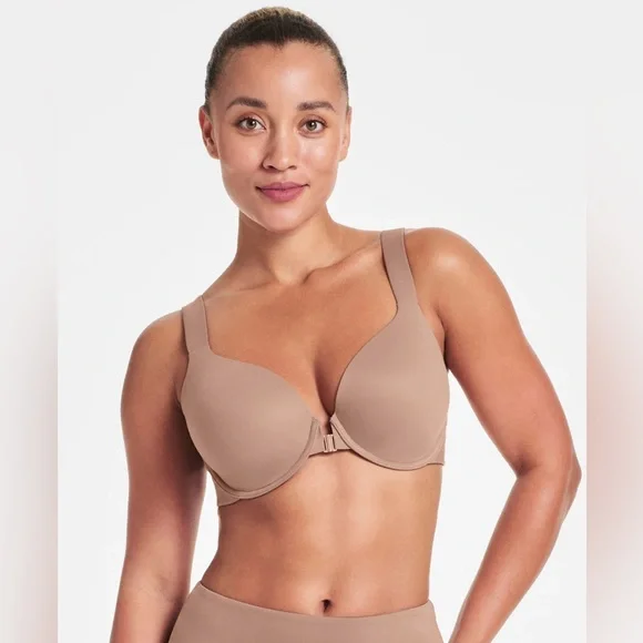 SPANXsmooth Bra-llelujah!
Lightly Lined Full Coverage Bra In Beige Size 38C - Picture 1 of 8